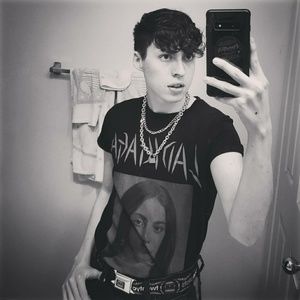 Meet your Posher, Parker